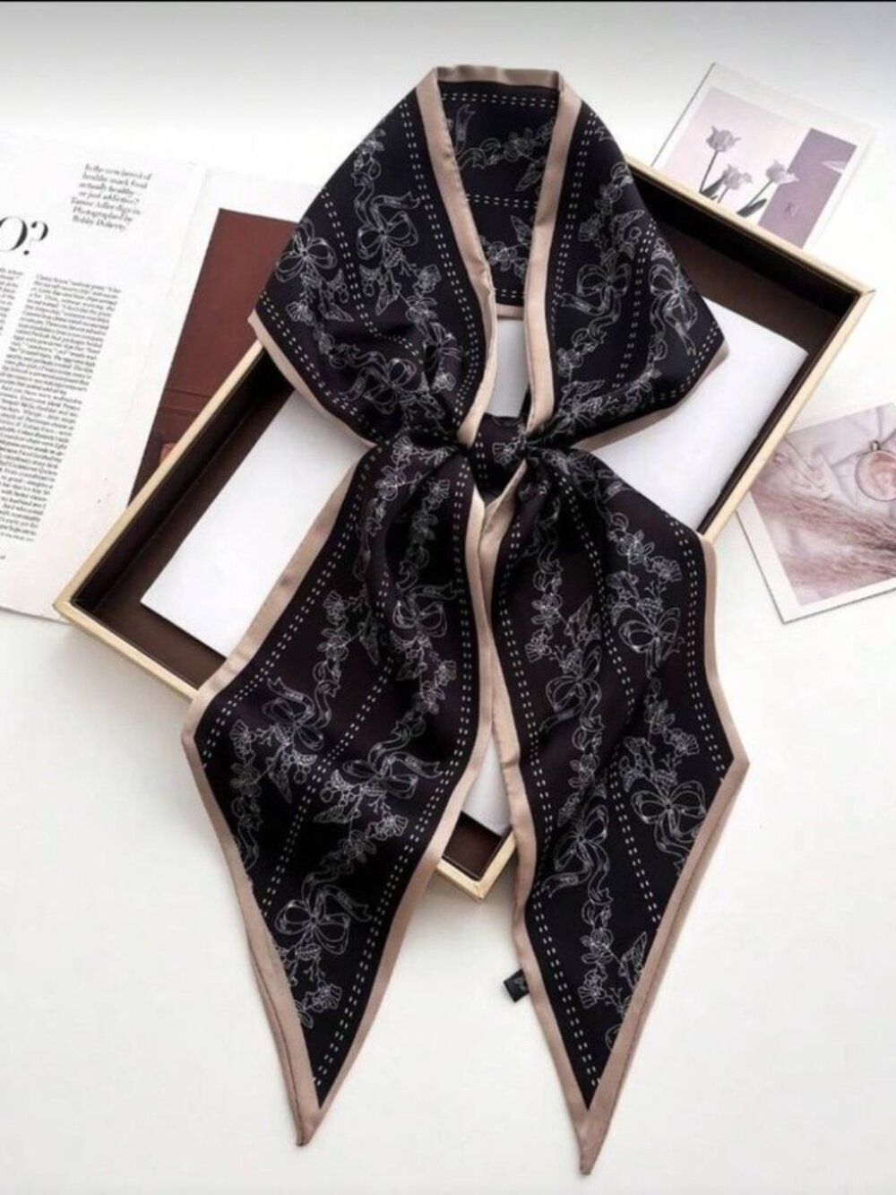 Elegant Black andTan Scarf M650